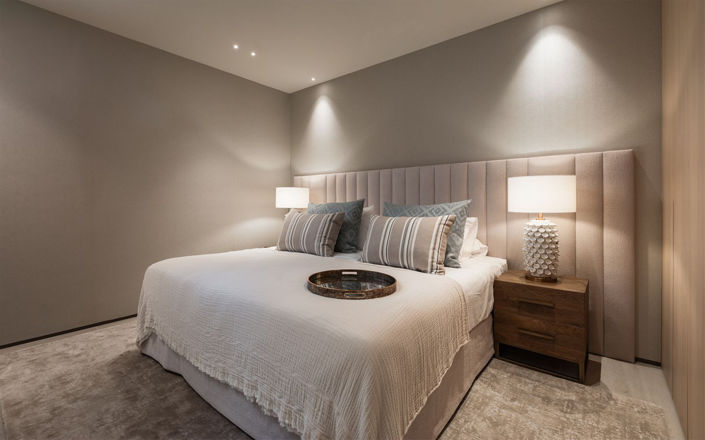 Image No.40-5 Bed Property for sale