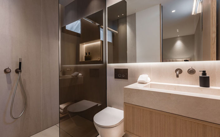 Image No.41-5 Bed Property for sale