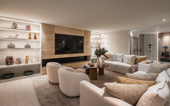 Image No.42-5 Bed Property for sale