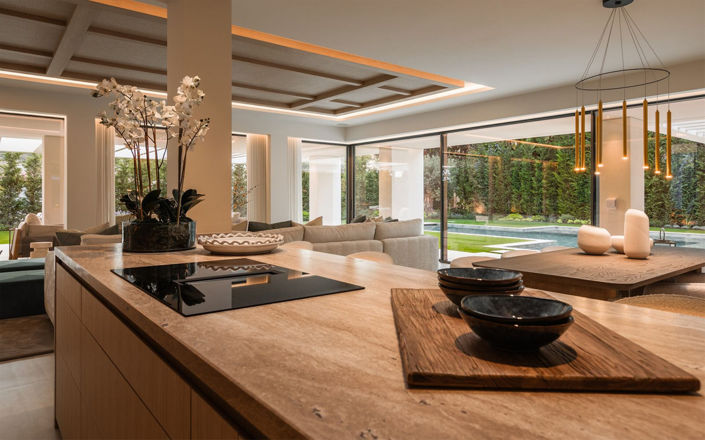 Image No.45-5 Bed Property for sale