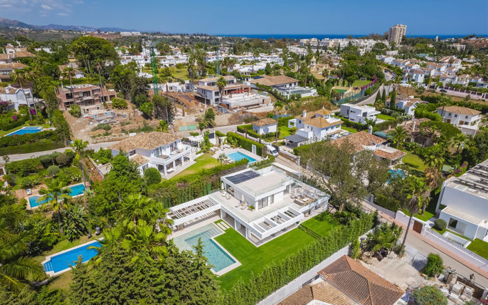 Image No.53-5 Bed Property for sale