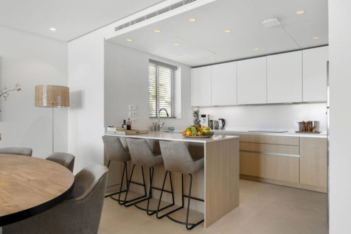 Image No.27-3 Bed Property for sale