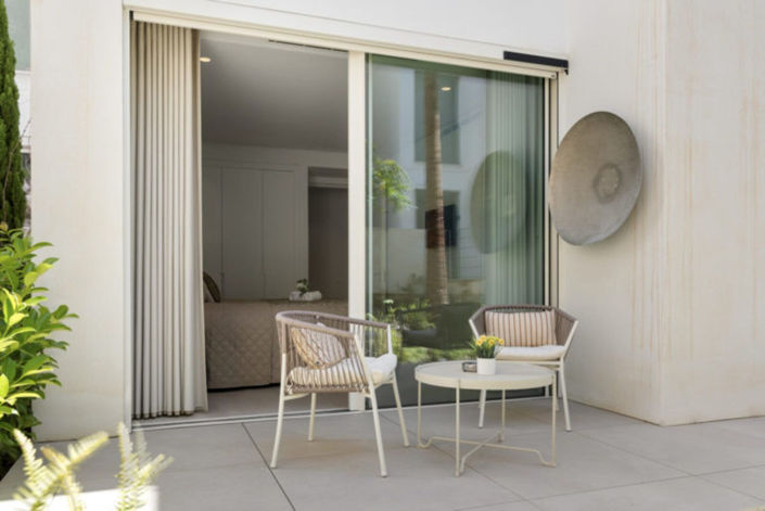 Image No.42-3 Bed Property for sale