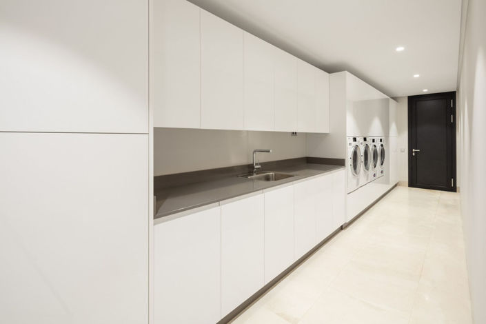 Image No.30-7 Bed Property for sale