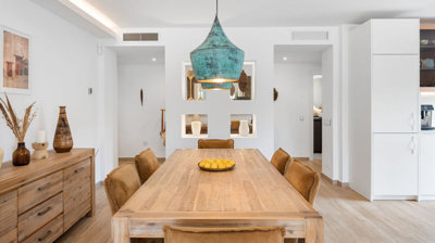 10-bb915d1cb19341576dcdc994b81ab9c5