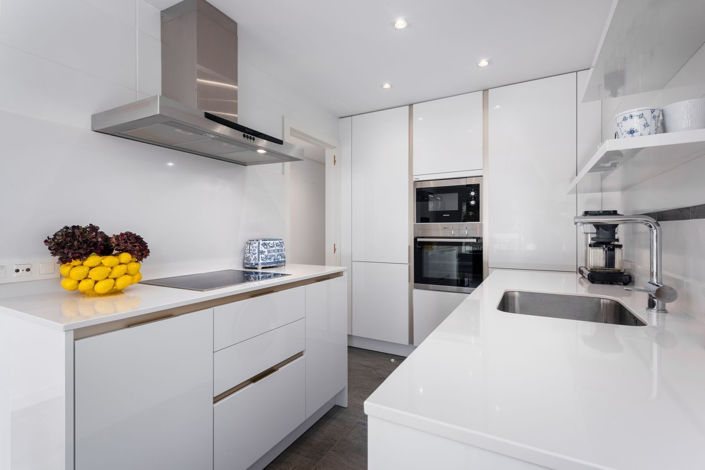 Image No.15-2 Bed Property for sale