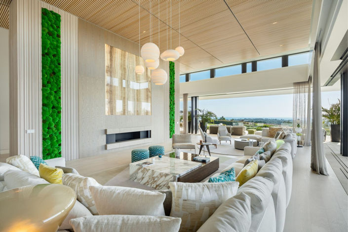 Image No.22-6 Bed Property for sale