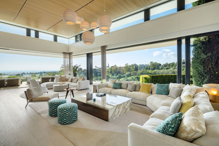 Image No.3-6 Bed Property for sale