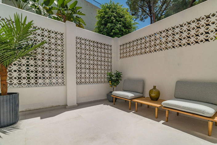 Image No.8-3 Bed Property for sale