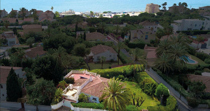 Image No.20-3 Bed Property for sale