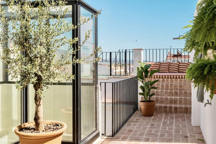 Image No.2-3 Bed Property for sale