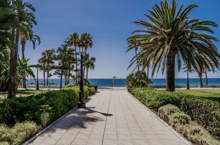 Image No.4-3 Bed Property for sale