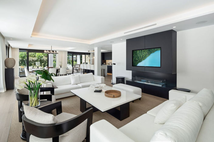 Image No.6-5 Bed Property for sale