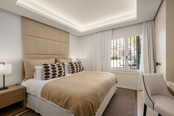 Image No.20-3 Bed Property for sale