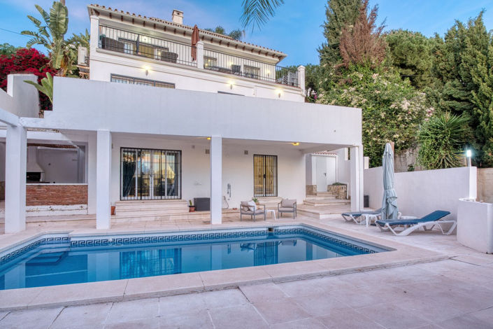 Image No.43-5 Bed Property for sale