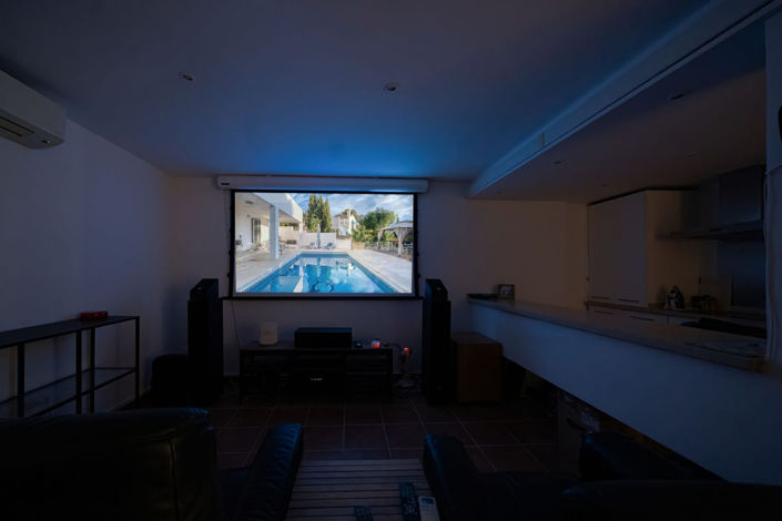 Image No.6-5 Bed Property for sale