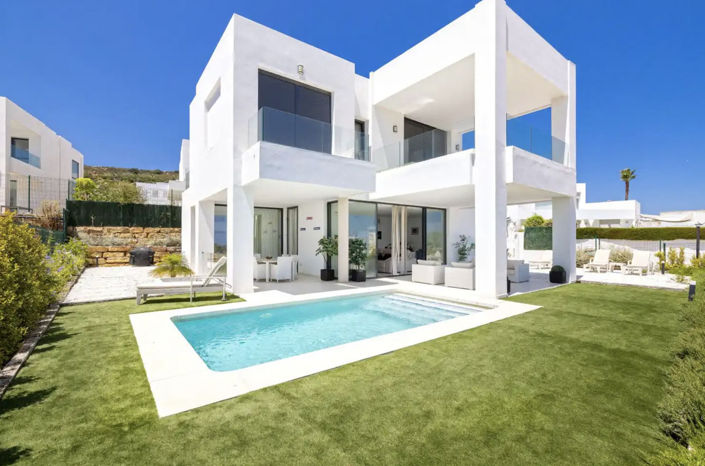 Image No.10-4 Bed Property for sale