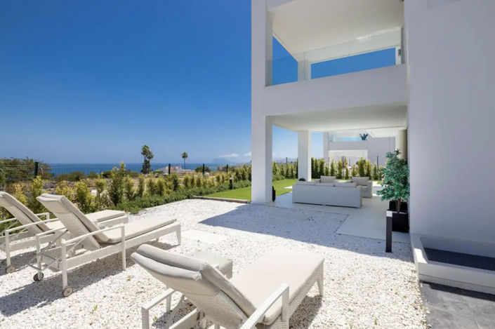 Image No.15-4 Bed Property for sale