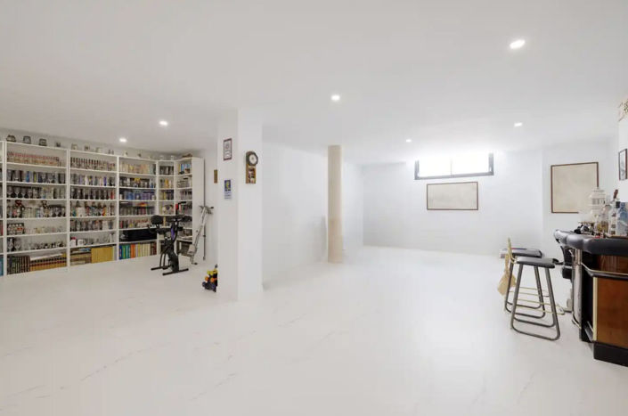 Image No.7-4 Bed Property for sale