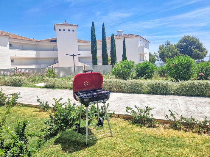 Image No.14-3 Bed Property for sale