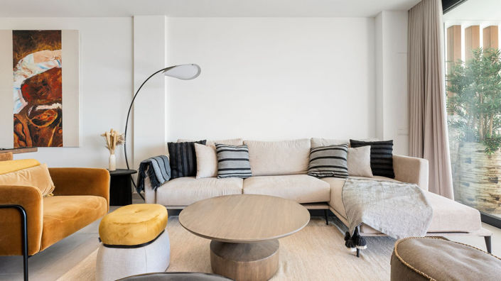 Image No.28-3 Bed Property for sale