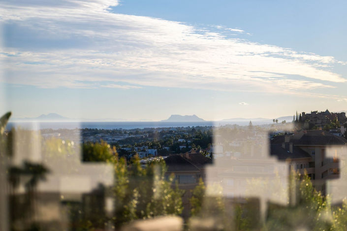 Image No.38-4 Bed Property for sale