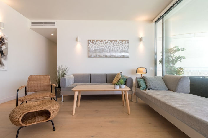 Image No.23-3 Bed Property for sale