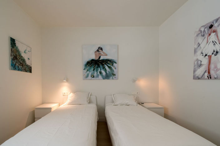 Image No.7-3 Bed Property for sale