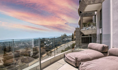 12-53013098fcab6c38b1379cd33298e050