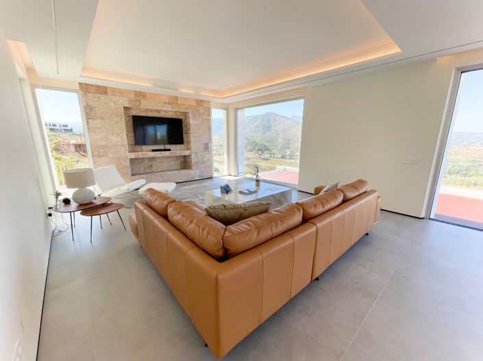 Image No.13-5 Bed Property for sale