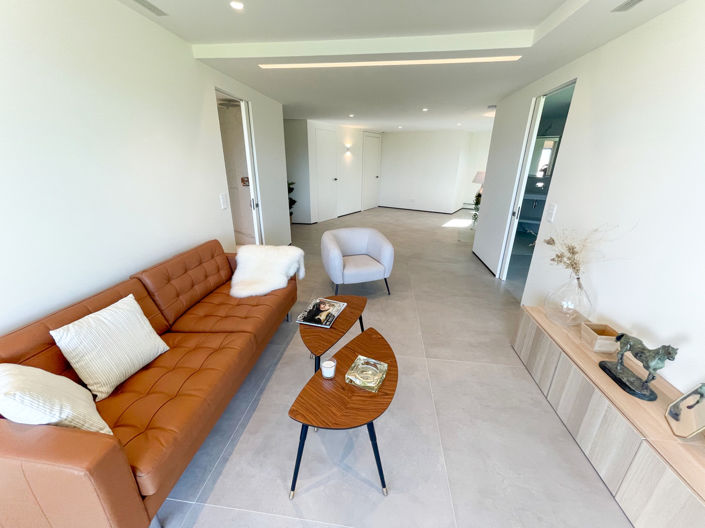 Image No.27-5 Bed Property for sale