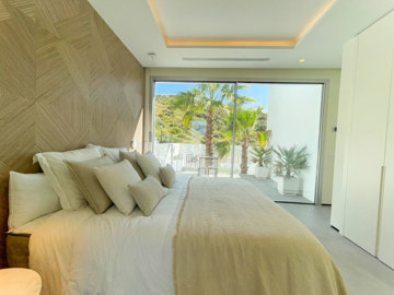 4-c23c0f86247804fa50226aecd8b0b2c8