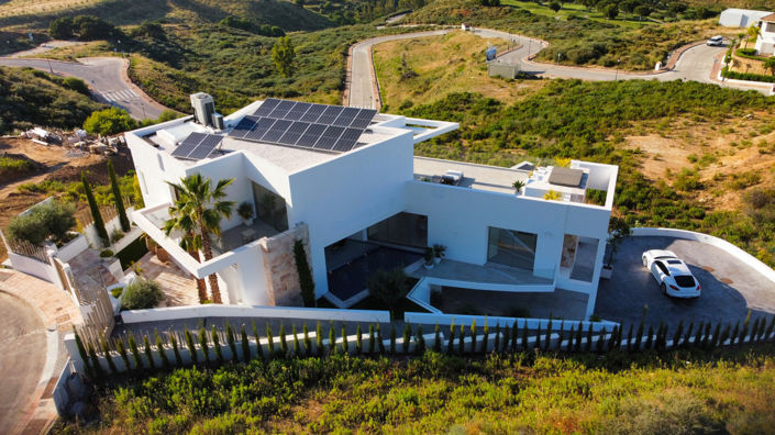 Image No.55-5 Bed Property for sale