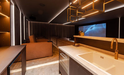 13-5fd73dea700db77384c091ca9818b1a9