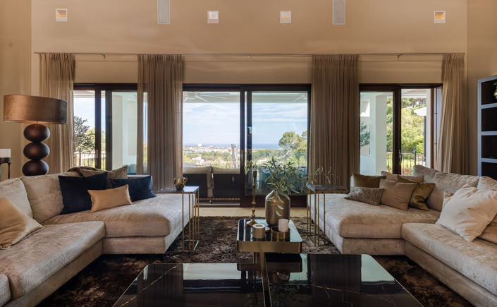 Image No.5-7 Bed Property for sale