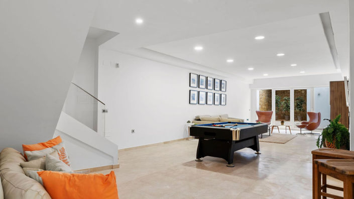 Image No.36-7 Bed Property for sale