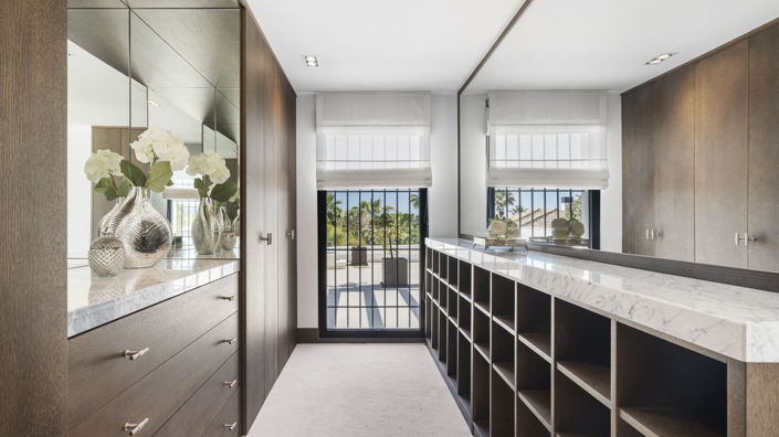 Image No.29-7 Bed Property for sale