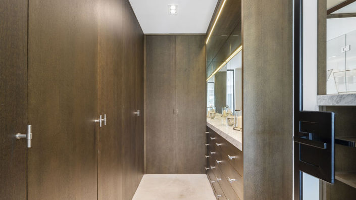 Image No.30-7 Bed Property for sale