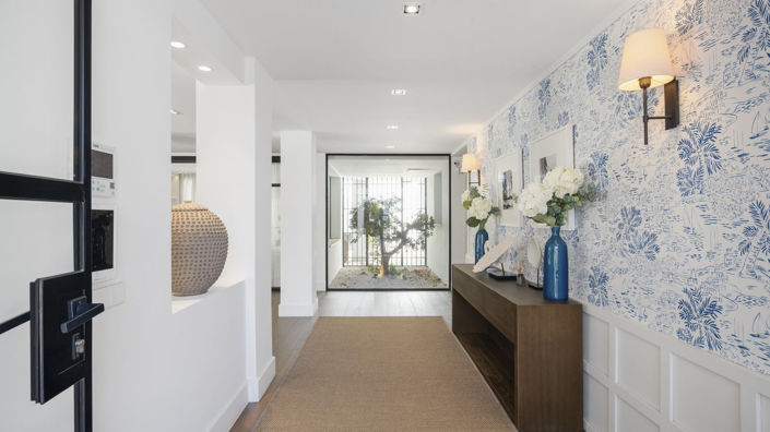 Image No.31-7 Bed Property for sale