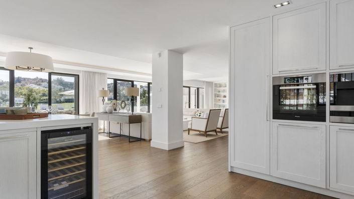 Image No.37-7 Bed Property for sale