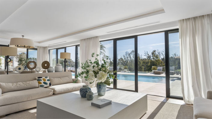 Image No.39-7 Bed Property for sale