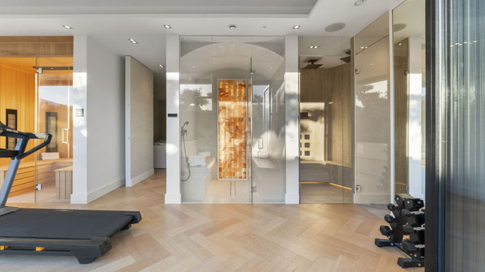 Image No.41-7 Bed Property for sale