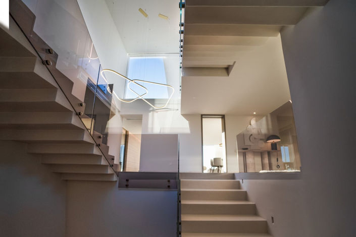 Image No.14-6 Bed Property for sale