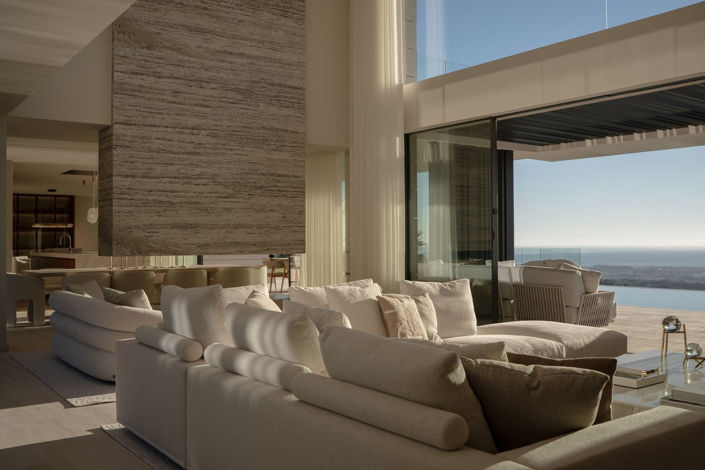 Image No.37-6 Bed Property for sale