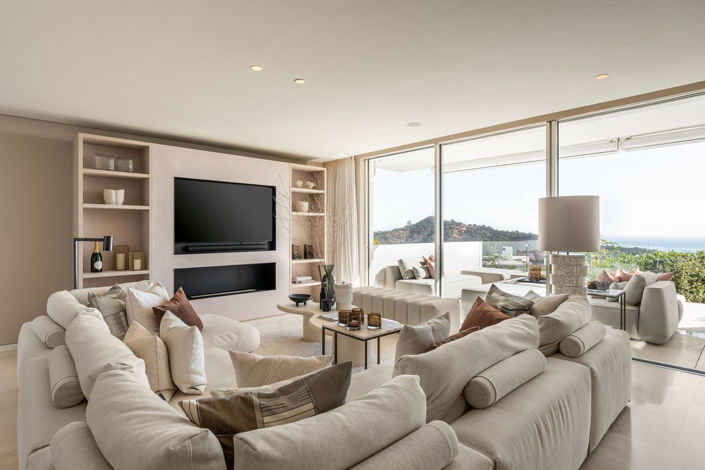 Image No.17-3 Bed Property for sale