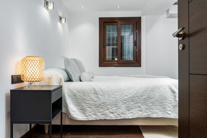 Image No.39-6 Bed Property for sale