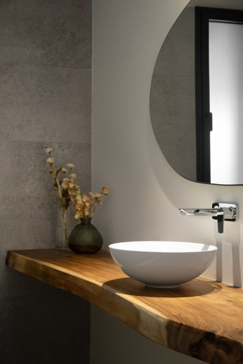 Image No.30-3 Bed Property for sale