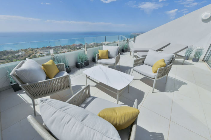 Image No.50-4 Bed Property for sale