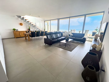 7-aa4cc561180b369757c0bb4af9886cd3