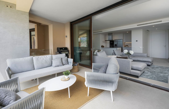 Image No.18-2 Bed Property for sale